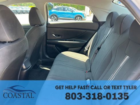 Used 2023 Hyundai Elantra SEL FWD image 16