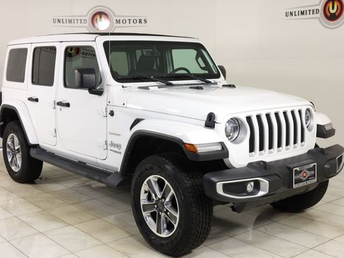Used 2022 Jeep Wrangler Unlimited Sahara w/ LED Lighting Group AWD/4WD image 34