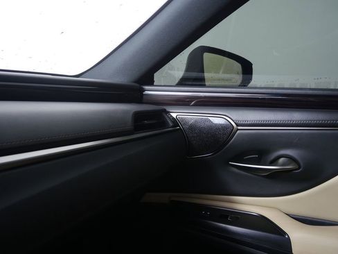 Used 2021 Lexus ES 350 Luxury image 29