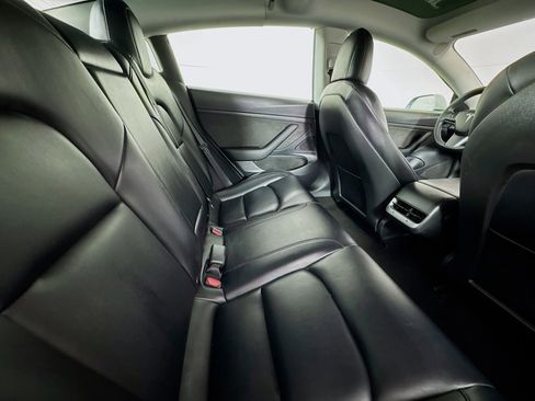 Used 2021 Tesla Model 3 Standard Range Plus image 24