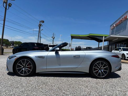 Used 2022 Mercedes-Benz SL 55 AMG 4MATIC image 2