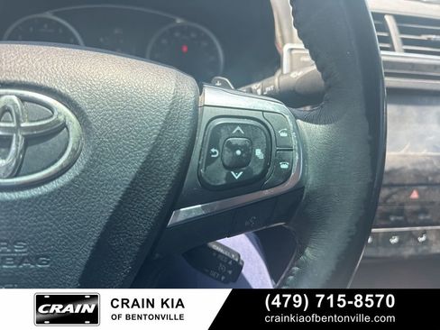 Used 2017 Toyota Camry SE FWD image 15