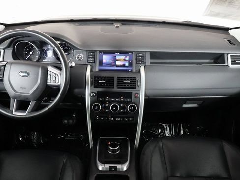 Used 2017 Land Rover Discovery Sport HSE AWD/4WD image 8
