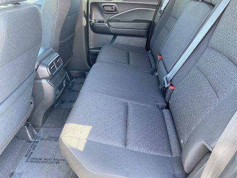 Used 2025 Honda Ridgeline Sport image 15