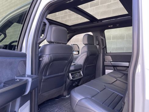 Used 2025 Ford F350 Platinum image 18