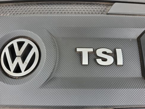 Used 2015 Volkswagen Passat 1.8T Limited Edition FWD image 21