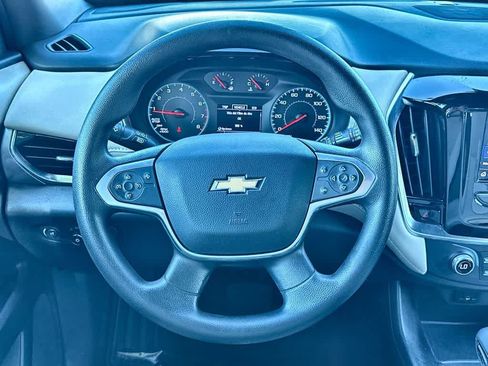 Used 2024 Chevrolet Traverse LS FWD image 15