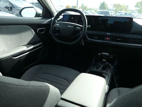 New 2025 Kia K4 EX image 21