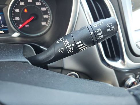 Used 2019 Chevrolet Equinox LT image 45