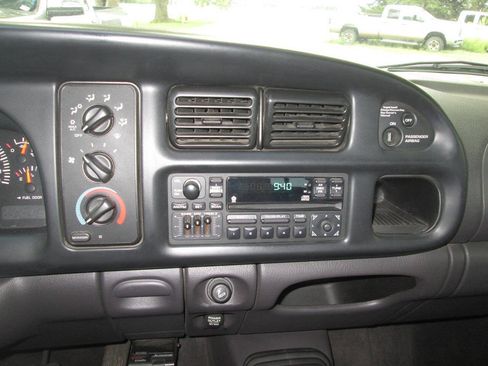 Used 1999 Dodge Ram 2500 Truck 4x4 Quad Cab image 13