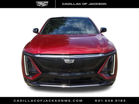Certified 2024 Cadillac Lyriq Sport AWD/4WD image 17
