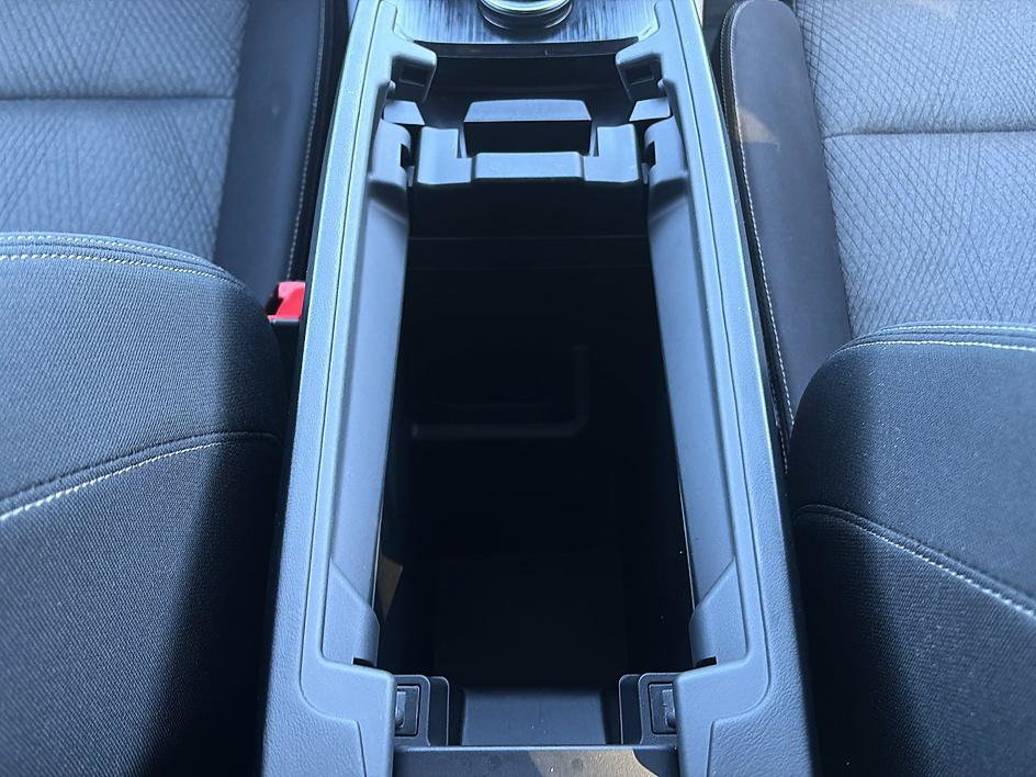 Certified 2025 Nissan Rogue SV AWD/4WD image 34