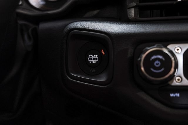 Used 2025 Jeep Gladiator Sport AWD/4WD image 63