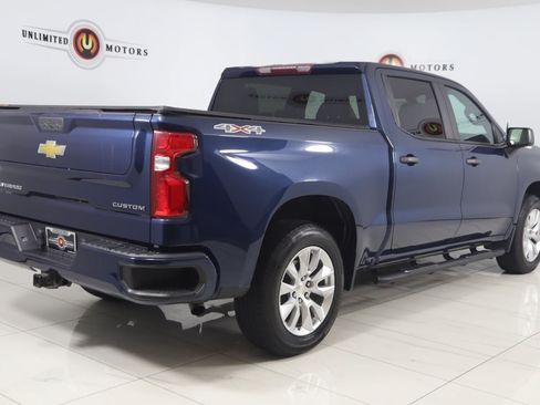 Used 2021 Chevrolet Silverado 1500 Custom AWD/4WD image 3