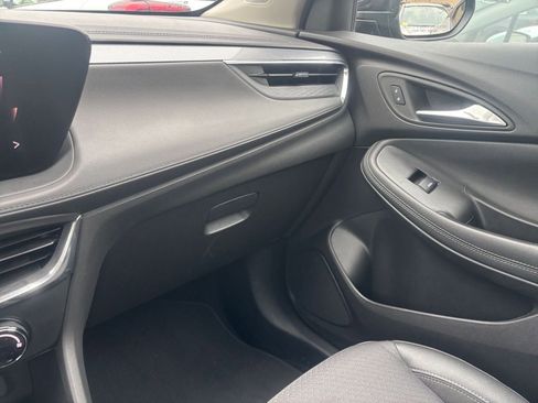 Used 2025 Buick Encore GX Preferred FWD image 34