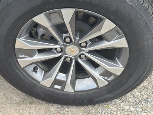 Used 2025 Chevrolet Equinox LT FWD image 28