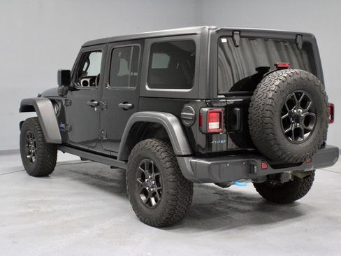 Used 2024 Jeep Wrangler Unlimited AWD/4WD image 9