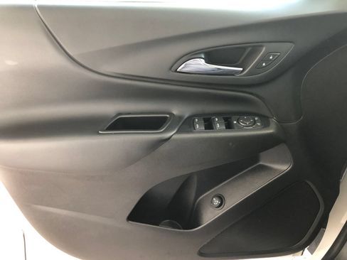 Used 2019 Chevrolet Equinox LT FWD image 36