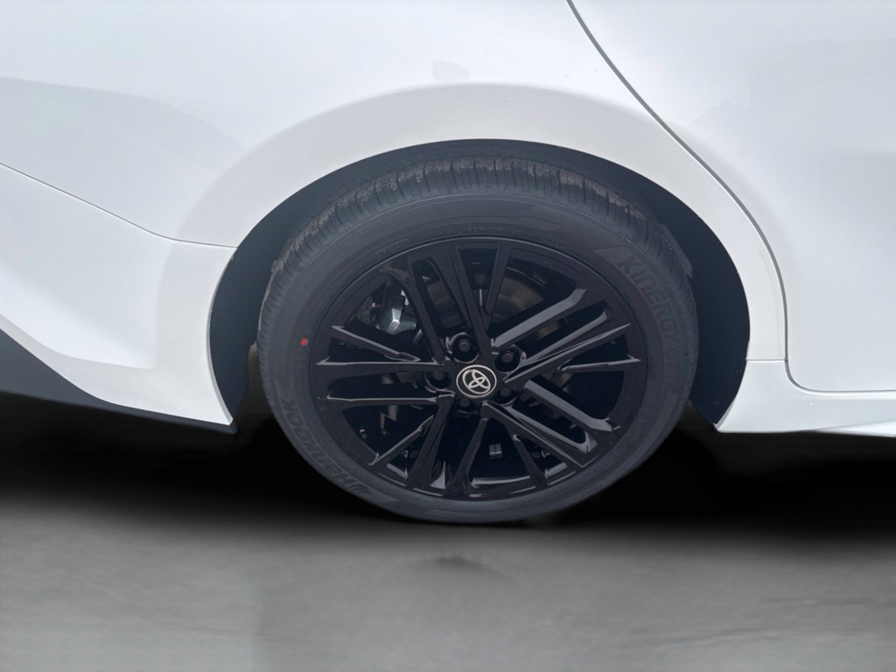 New 2026 Toyota Camry SE FWD image 29