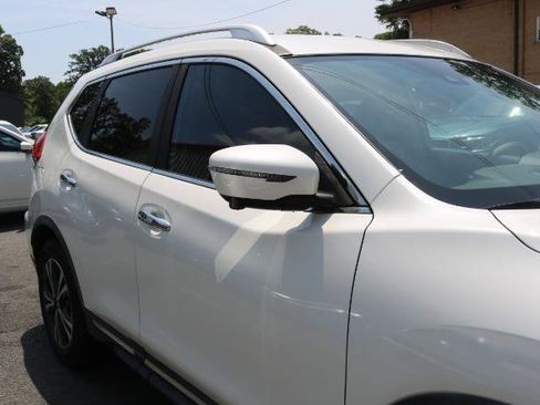 Used 2017 Nissan Rogue SL FWD image 7