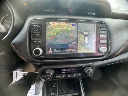 Used 2021 Nissan Kicks SR image 14