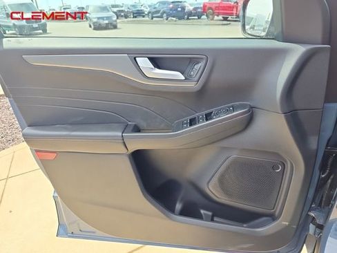 New 2025 Ford Escape SE image 25