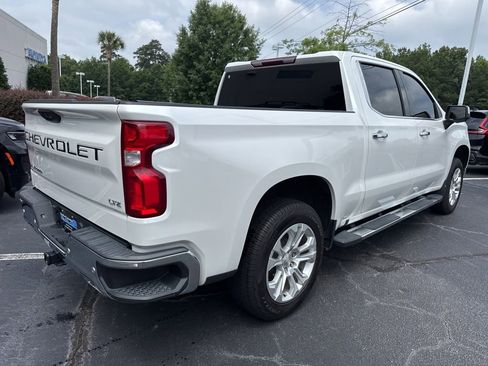 Used 2022 Chevrolet Silverado 1500 LTZ AWD/4WD image 3