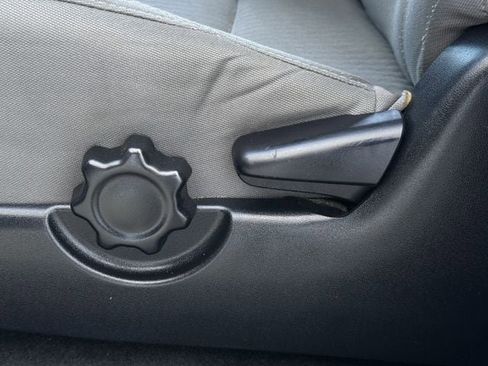 Used 2022 Toyota Tacoma SR w/ SR Convenience Package image 27