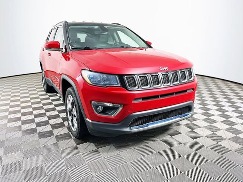 Used 2020 Jeep Compass Limited image 3
