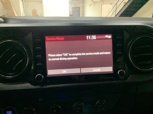 Used 2020 Toyota Tacoma TRD Sport image 20