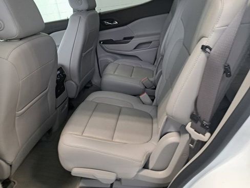 Used 2020 GMC Acadia SLT w/ Premium Package image 25