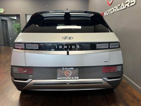 Used 2023 Hyundai Ioniq 5 SEL image 4