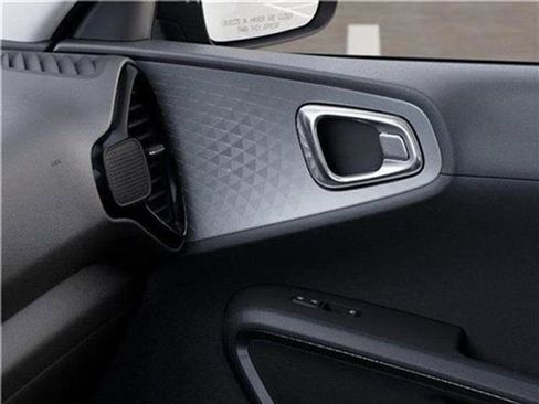 New 2025 Kia Soul S image 79