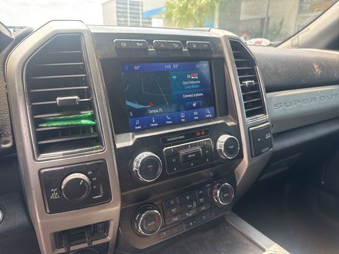 Used 2021 Ford F250 Lariat image 18