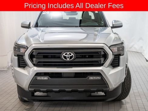 Used 2024 Toyota Tacoma SR5 AWD/4WD image 2