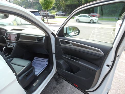 Used 2019 Volkswagen Atlas SEL FWD image 26
