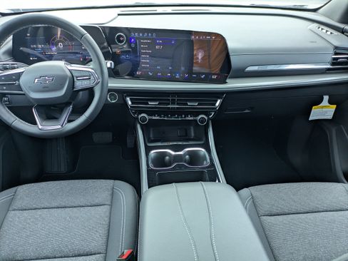 New 2026 Chevrolet Traverse LT w/ Midnight/Sport Edition image 17