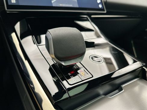 New 2026 Land Rover Range Rover Sport SE AWD/4WD image 12