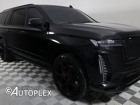 Used 2024 Cadillac Escalade ESV V w/ LPO, Floor Liner Package image 3