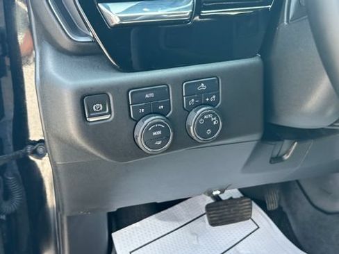 Used 2024 Chevrolet Silverado 1500 LT AWD/4WD image 12