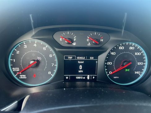 Used 2018 Chevrolet Equinox LT FWD image 21