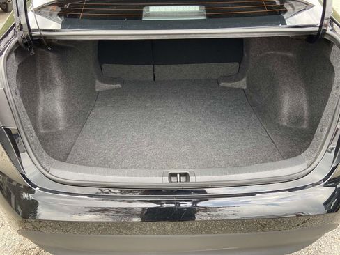 Used 2025 Toyota Corolla LE image 17