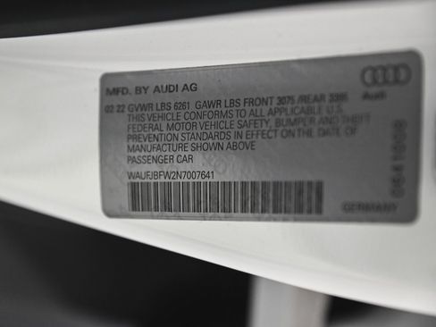 Used 2022 Audi e-tron GT Premium Plus image 13