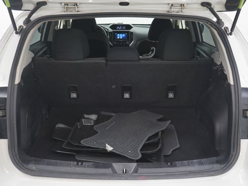 Used 2023 Subaru Crosstrek 2.0i image 9