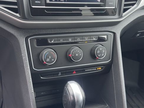 Used 2022 Volkswagen Atlas SE image 16