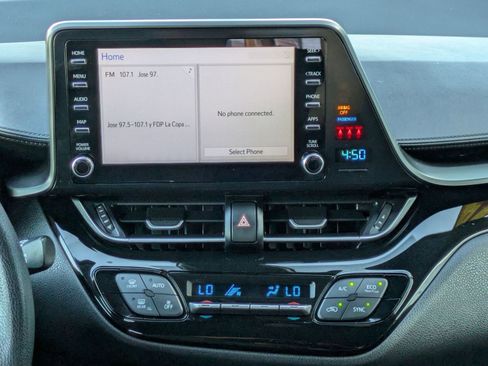 Used 2019 Toyota C-HR LE FWD image 18