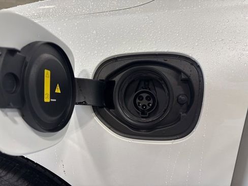 New 2025 Volvo XC60 T8 Plus w/ Climate Package image 35