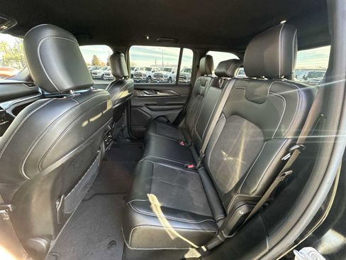 Certified 2023 Jeep Grand Cherokee Altitude image 22