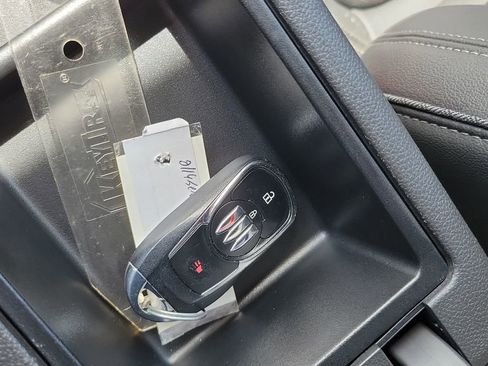 Used 2024 Buick Encore GX Sport Touring image 28