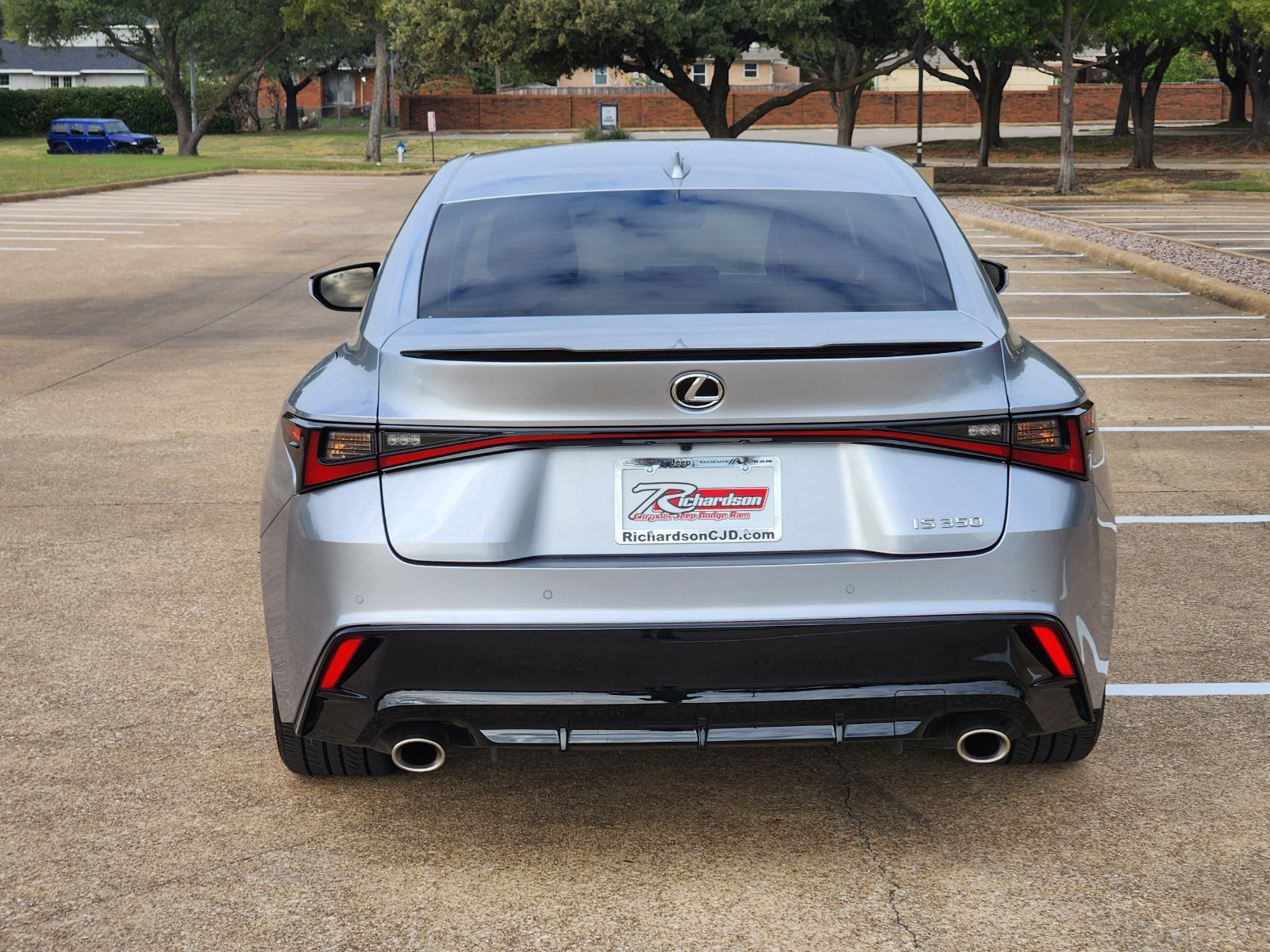 Used 2023 Lexus IS 350 F Sport RWD image 5